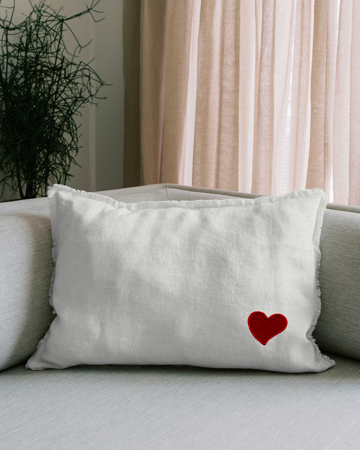 HUG linen pillow with fringes 50x60 with embroidery