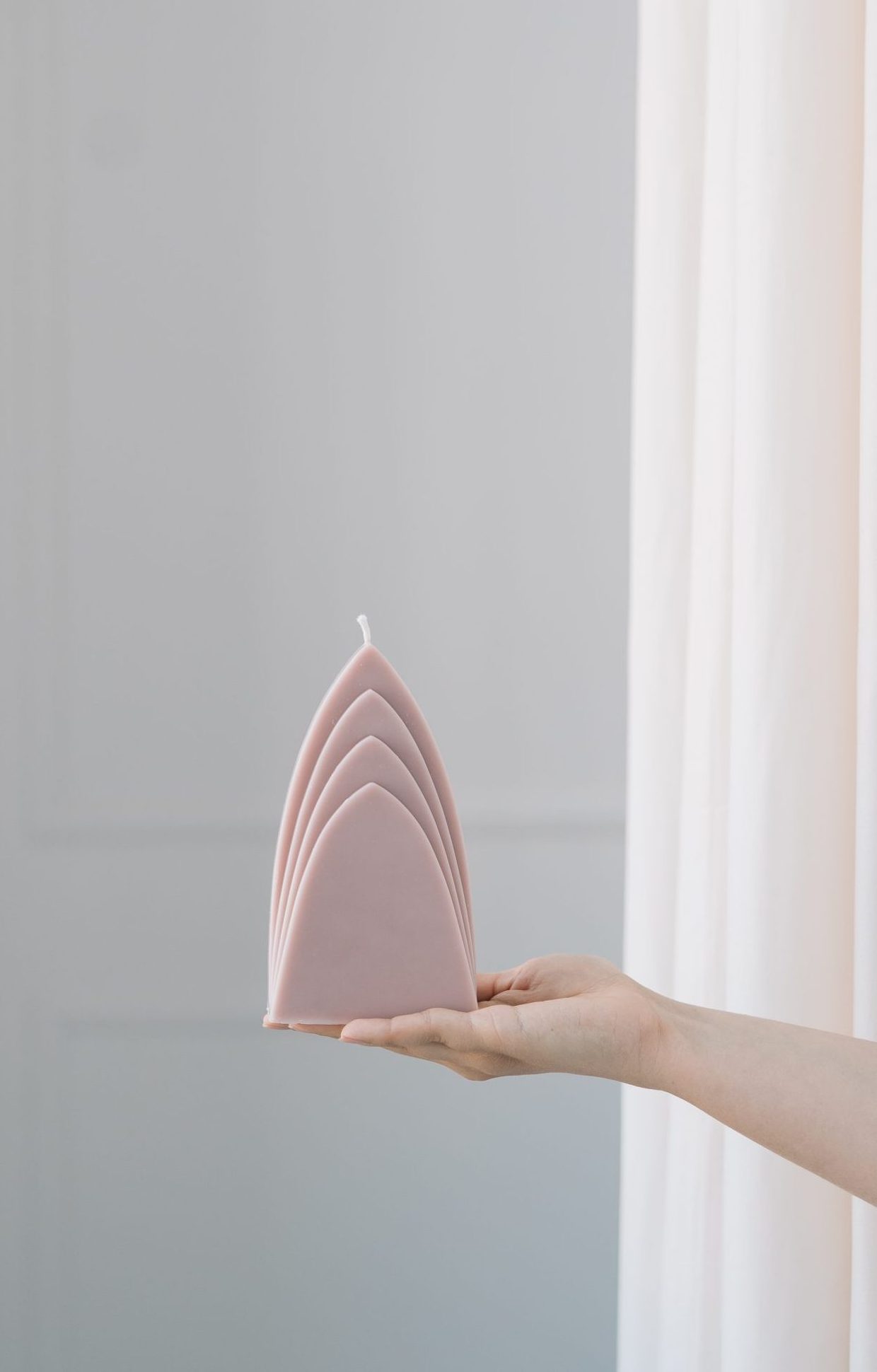 Lumânare handmade ceară naturală Pink Chapel